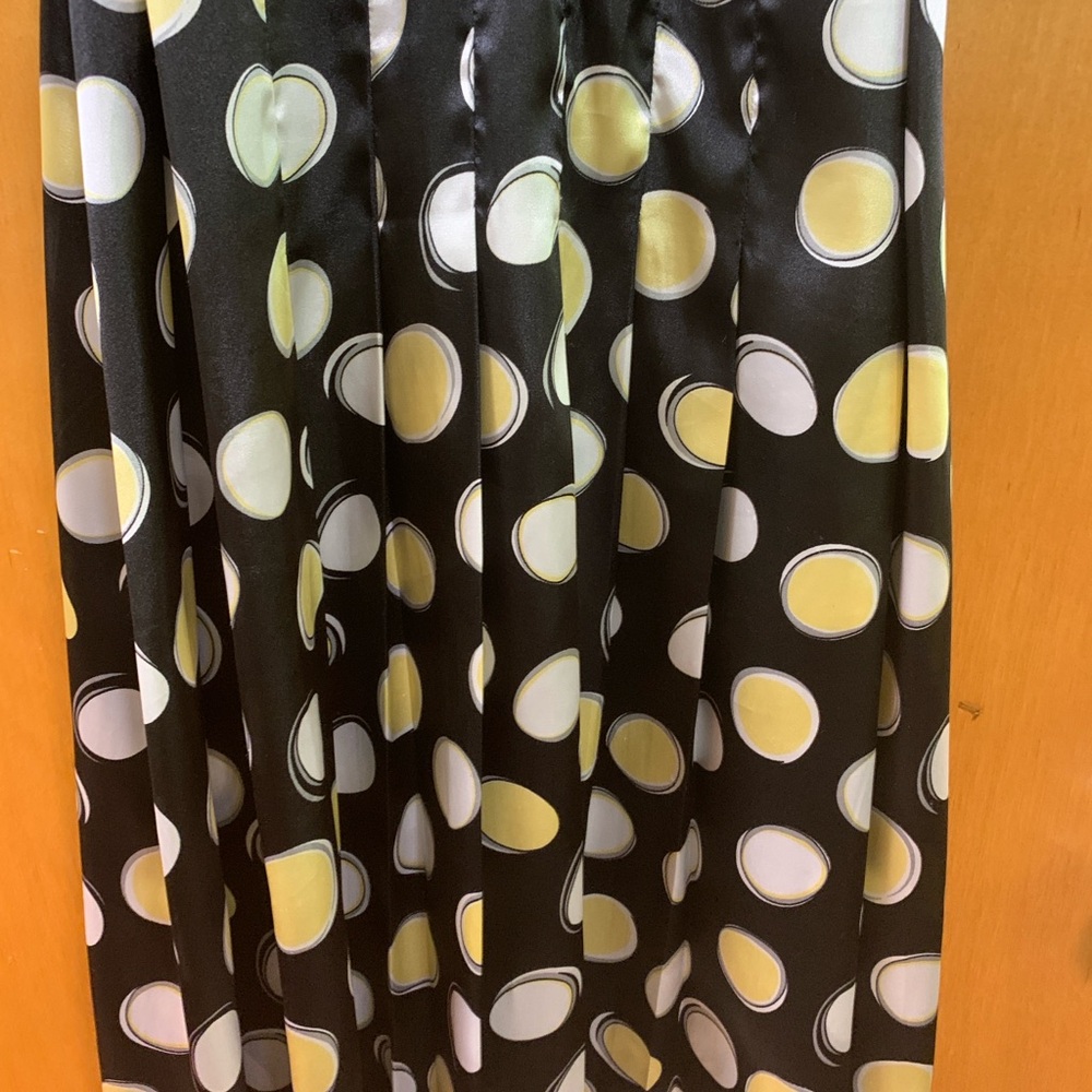 Dress - Picture 4 of 6